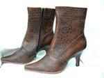 Fashion foot wear online export trade dealer wholesales Ladies ankle, imitation leather boots in snake skin design