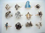 Quality fashion bronze ring, ramdomly picked.