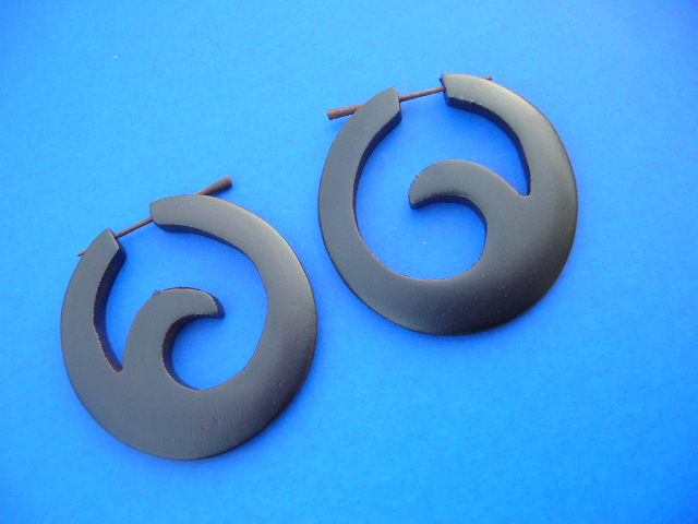 Balinese gift wear hoop earrings with tail design in center, handcrafted from organic wood - Export jewelers online