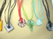 ribbon-murano-necklace-02m1