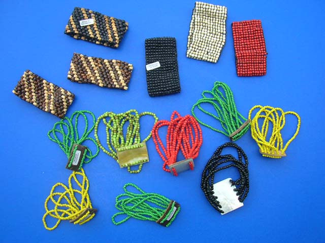 Beauty wear shopping - Stylish beaded bracelet in an assortment of colors