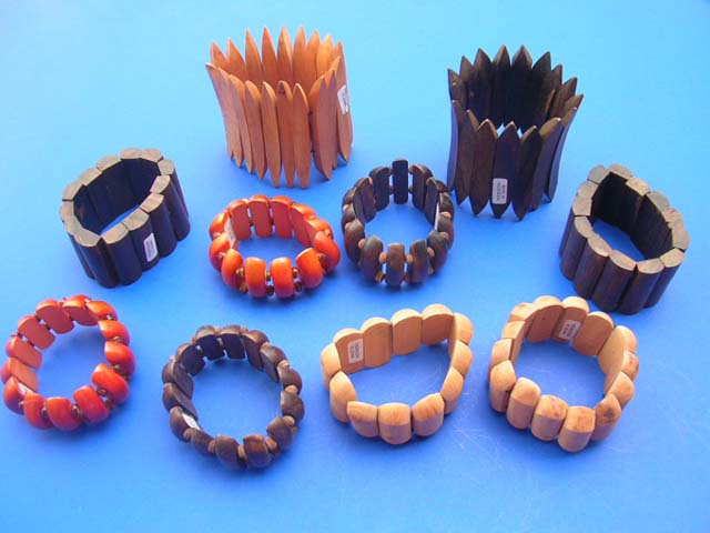 Large wooden beaded bracelet. Bali fashion supplier