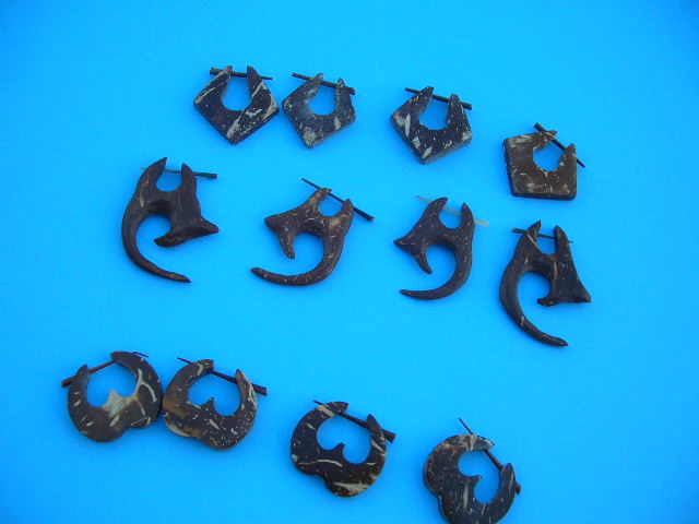 Coconut fashion earrings with post  - Indonesian jewellry importer
