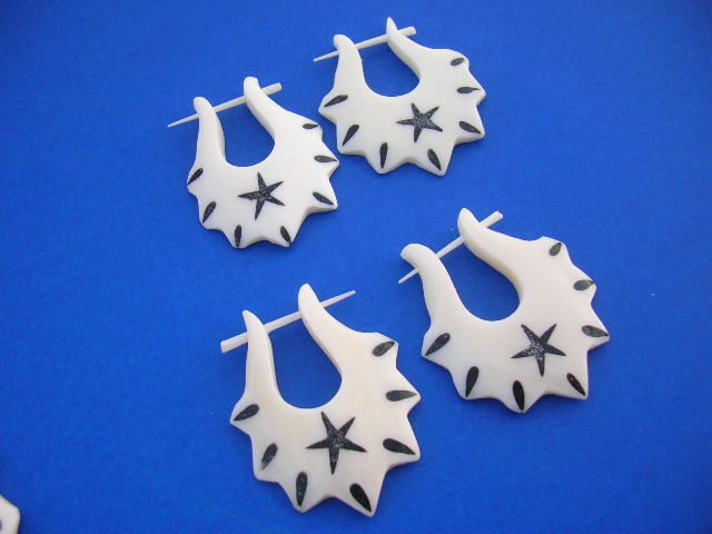 Indonesian fashion bone earrings with pointed edged oval shape and trendy art design - contemporary jewelry supplier