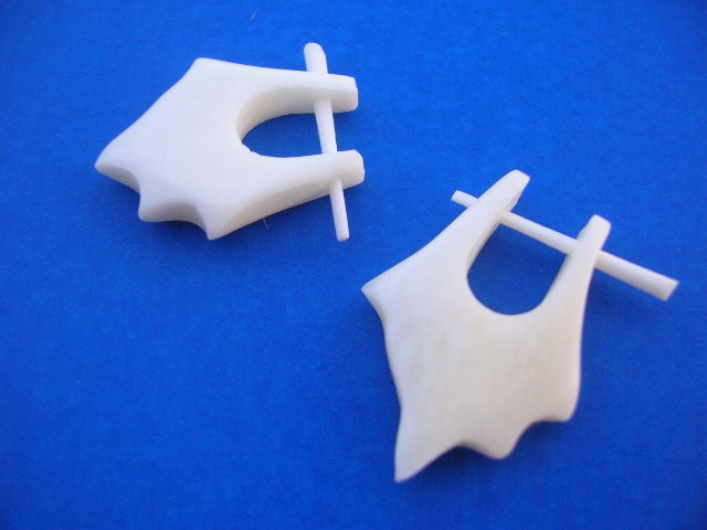 Wholesale express importer - Bali indonesian art earlet earring handcrafted from organic bone