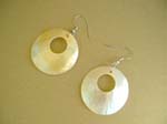 Online accessory shopping warehouse company, Ladies pierced earrings with oval seashell charm 